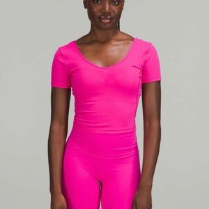 Lululemon • Align Tee Cropped • Nulu • Sonic Pink • 8